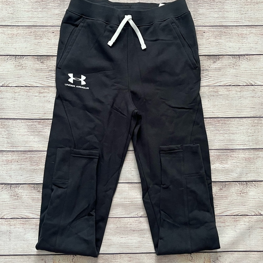 Under Armour Boy Joggers NWT - Picture 1 of 2